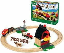 Brio World - 33719 Farm Railway Set