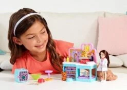 Barbie Chelsea Doll And Pet Vet Playset